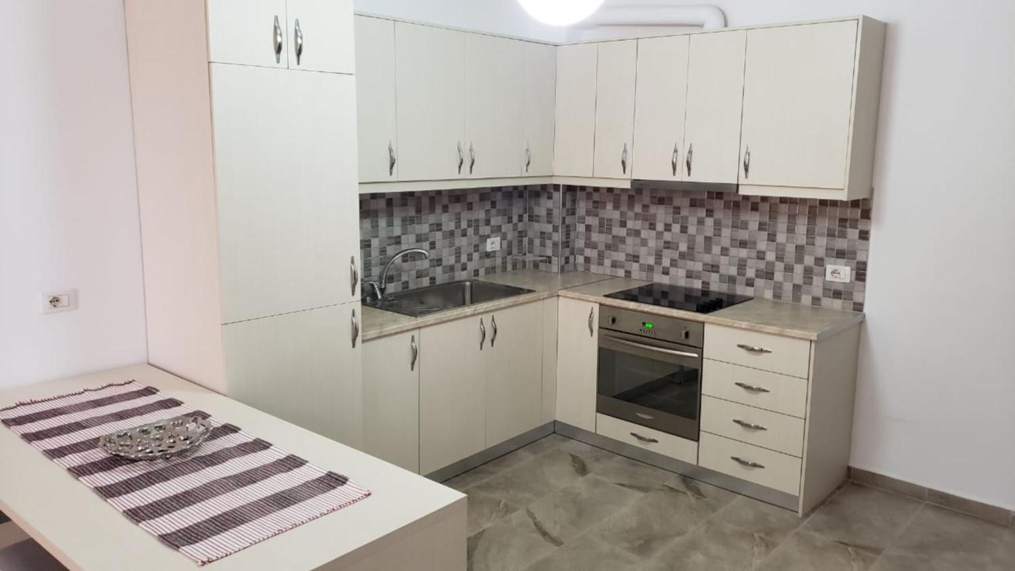 Franci 2 Apartmán Sarandë